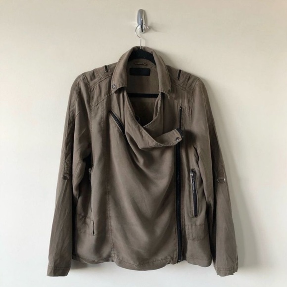 BlankNYC Moto Jacket in Olive - Picture 6 of 8